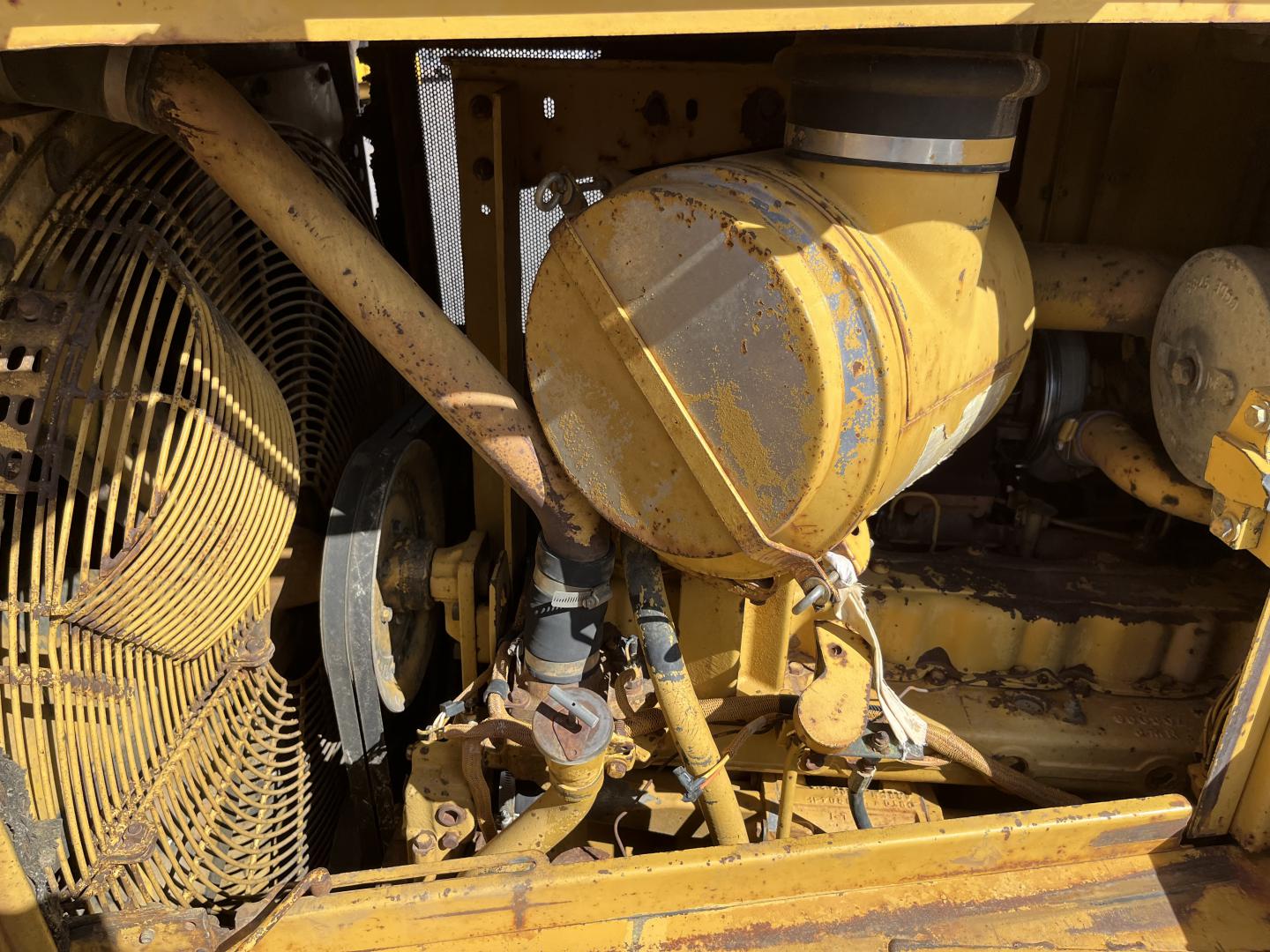 ./imagenes/INVOICE/2019/18197/CATERPILLAR D6H (14).JPG